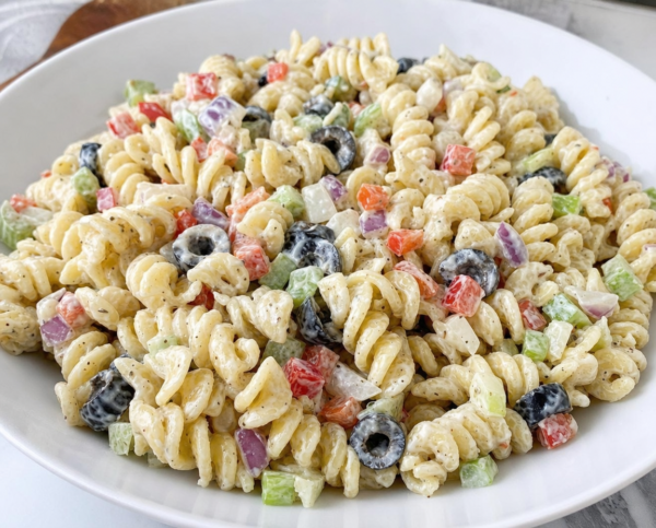 Creamy Pasta Salad (The Two-Step Dressing Trick That Keeps It Creamy)